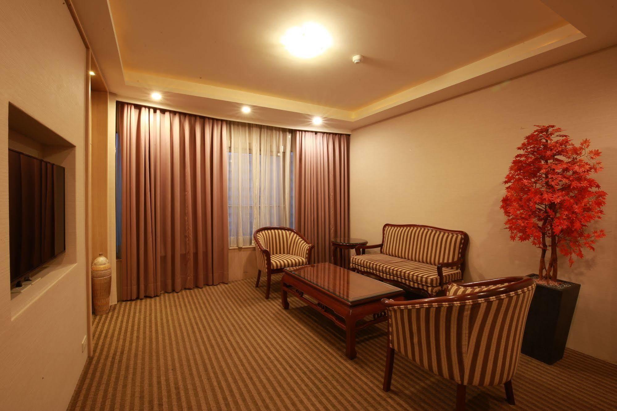 Highness Hotel Guishan Zewnętrze zdjęcie